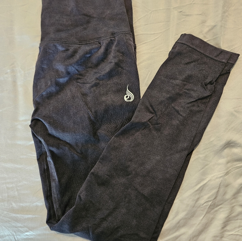 Women's Athletic Pants with Subtle Logo